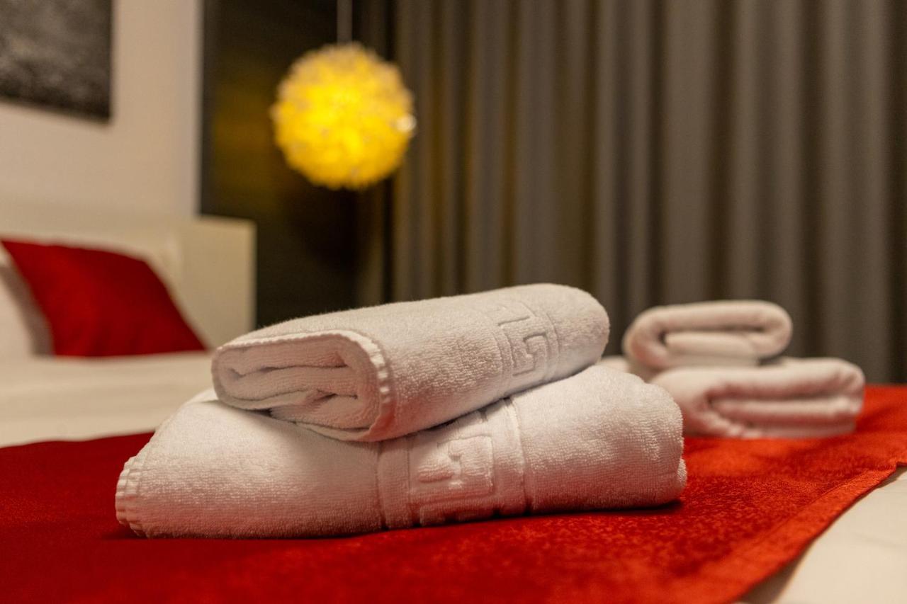 Hrodberht Ski Apartment Buşteni Екстериор снимка